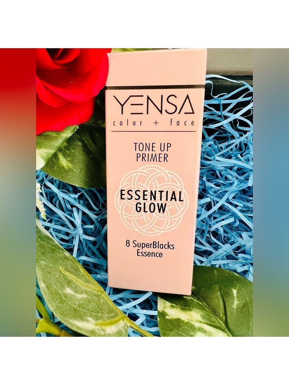 NIB Tone Up Primer - Essential Glow w/ 8 SuperBlacks Essence